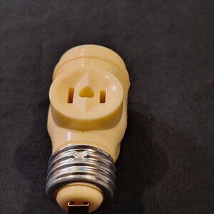 Light Bulb Adapter w/2 Sockets
